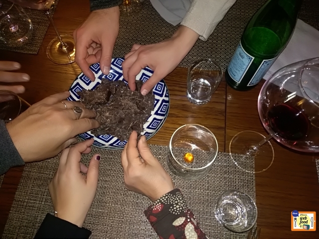 social table nocino